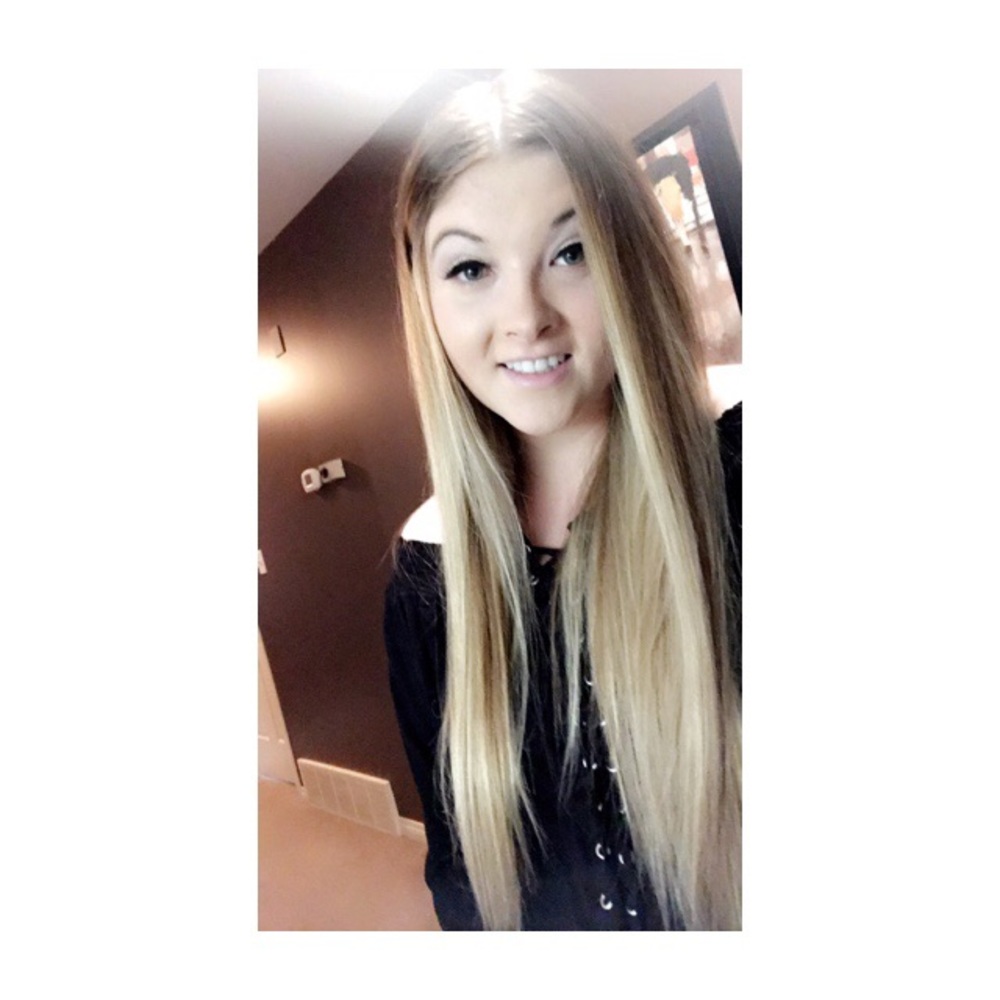 Meet your Posher, Brooke